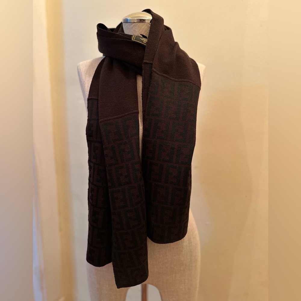 FENDI classic wrap in dark brown